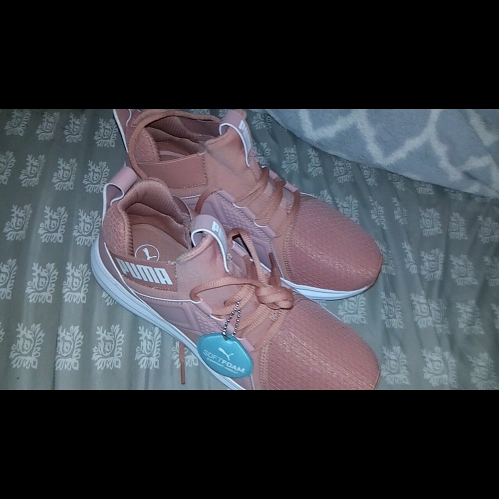 PUMA sneakers coral pink !!‼️💕